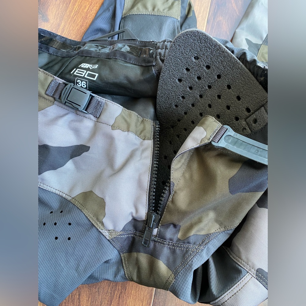 Fox Racing Przm 180 Camo Motorcross Pants Sz 36 Like New Padded - Picture 8 of 12